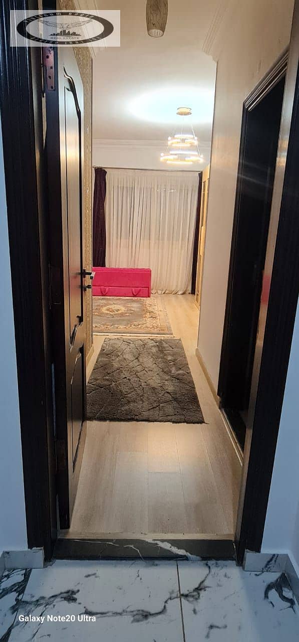 7 f78db8ff-073c-41e3-8b32-4e7deef279b3. jpg