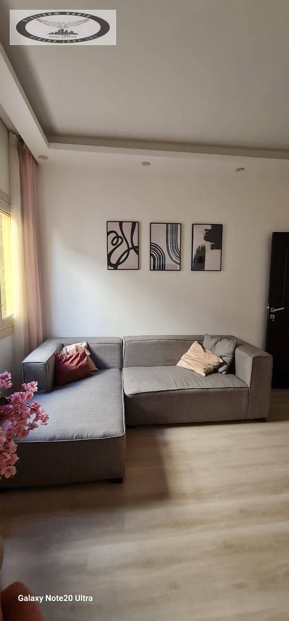 11 01540df5-814f-49b0-83d0-74b7d4fc4699. jpg