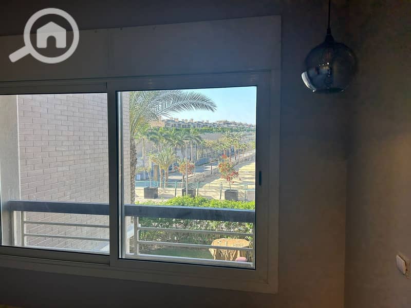 11 c142742d-196e-47ed-8c9c-f8f7e9e1bf69. jpg