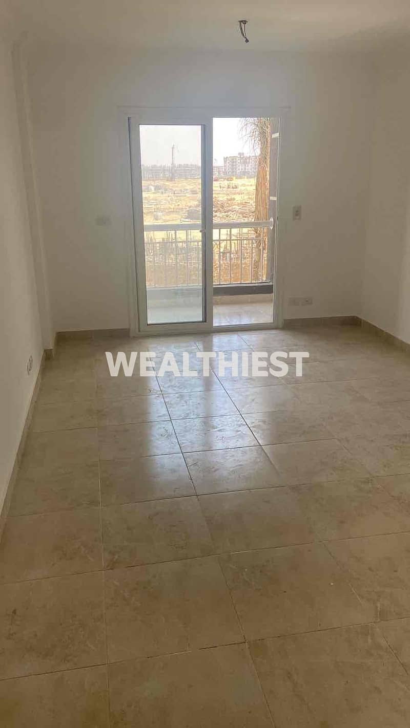 2 9f2cf4c9-4341-4d3f-a783-4e46f9564085. jpg