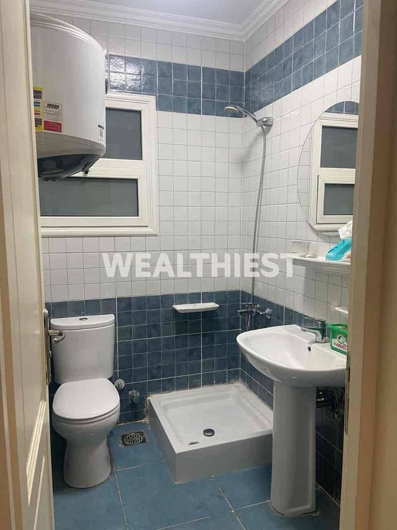 9 0328a8c0-64aa-4070-a018-bf18e5326070. jpg