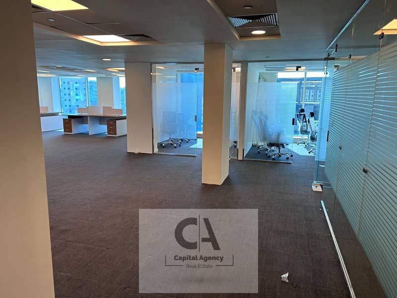 4 6511a9d3-b6e6-4066-8917-74093accfb49. jpg