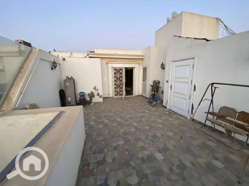 4 7e9bb773-03ce-4ee8-95cb-28c28dec0b66. jpg