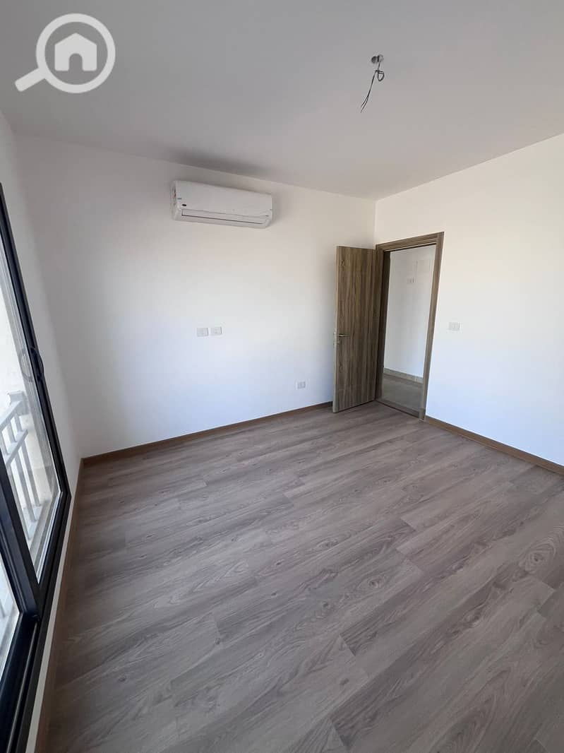 4 WhatsApp Image 2025-11-20 at 1.38. 04 PM (2). jpeg