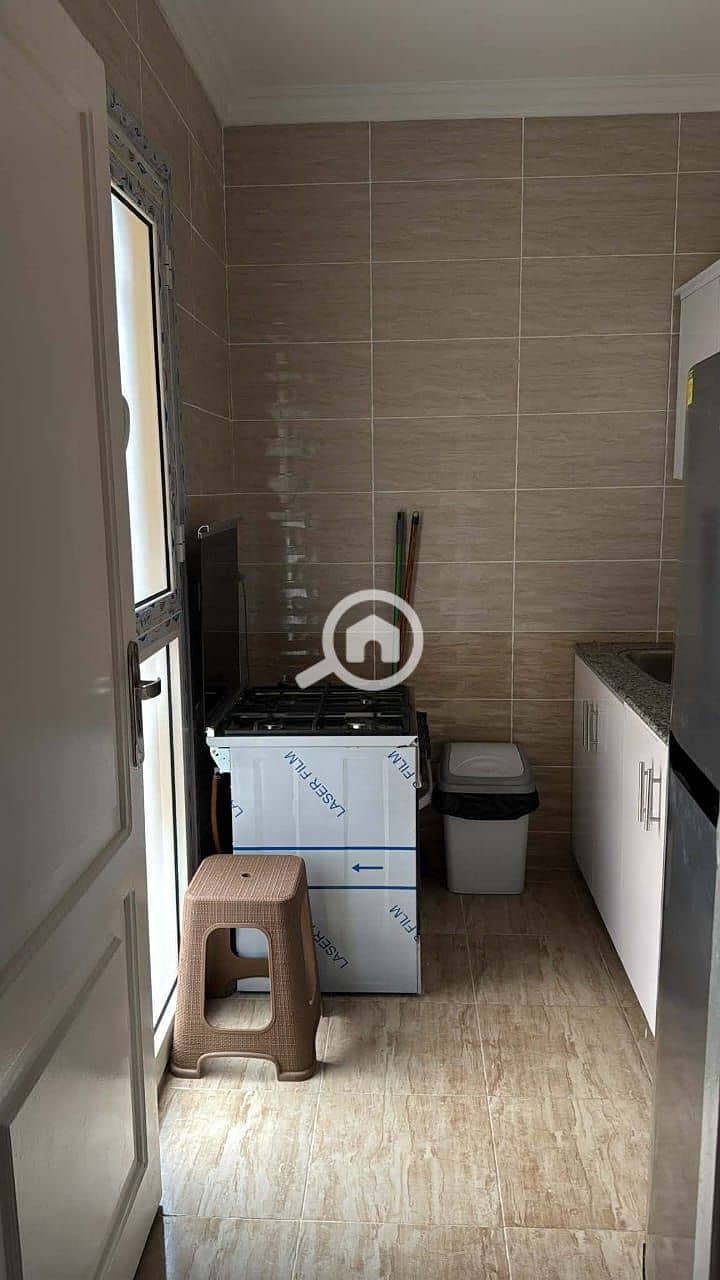 5 8adb48aa-6c71-4fe3-af26-0f65d6b6fac8. jpeg