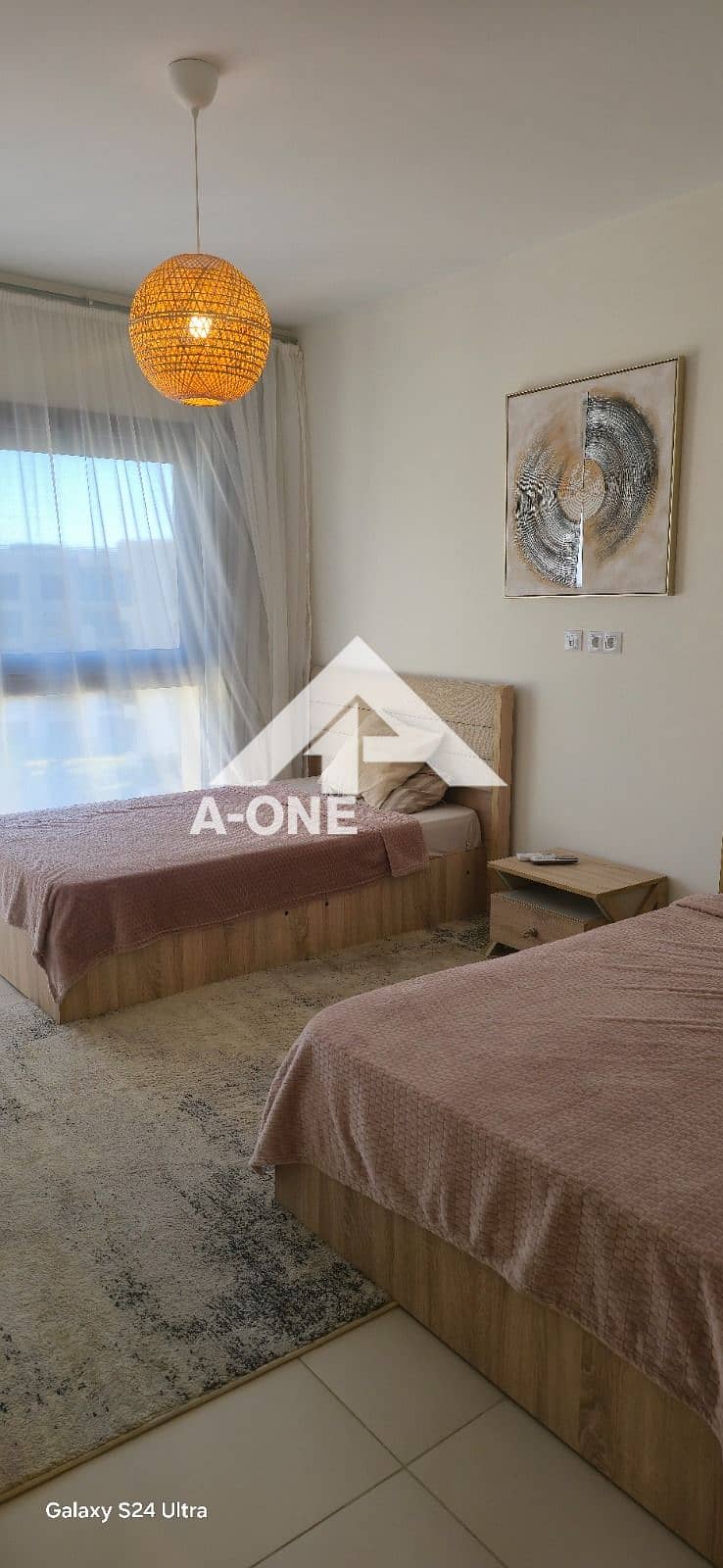 10 32615e7f-2131-4d16-8ec9-7b8df6d69370. jpg