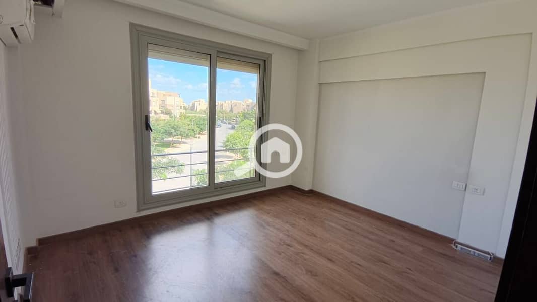 3 0fd06a9f-e6fa-44cb-b251-6e28ea9ed129. jpg