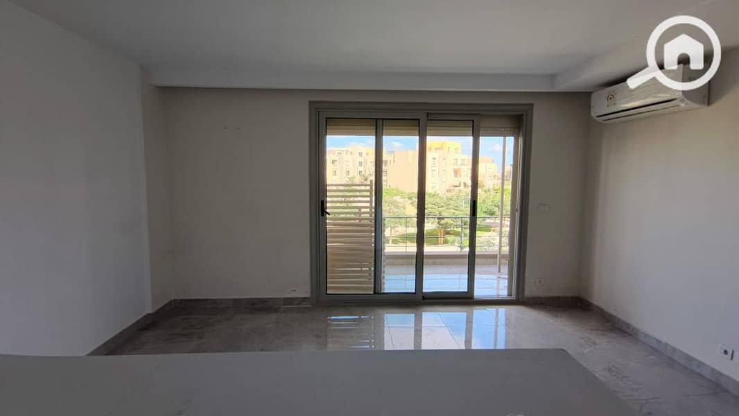 9 d28b32af-3991-4b9e-9d13-8f7f0921cfec. jpg