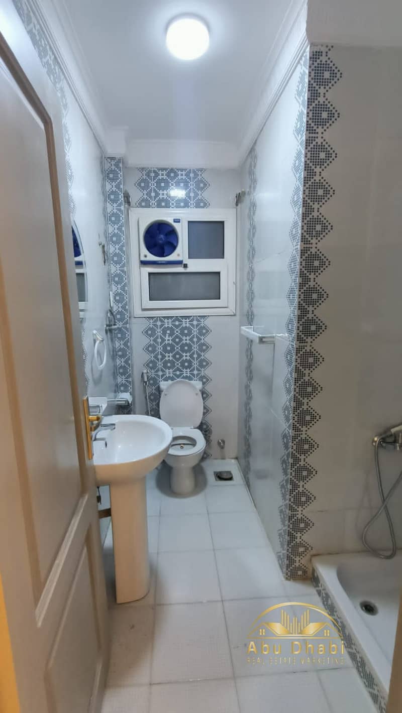 3 0c665c14-7a04-4a07-aae4-ecf81615b116. jpg