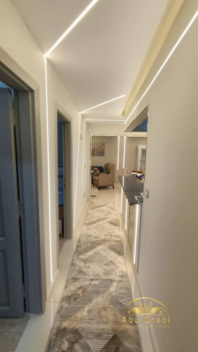 4 cb9e3120-f206-4d99-86f2-b5e3dc48713e. jpg