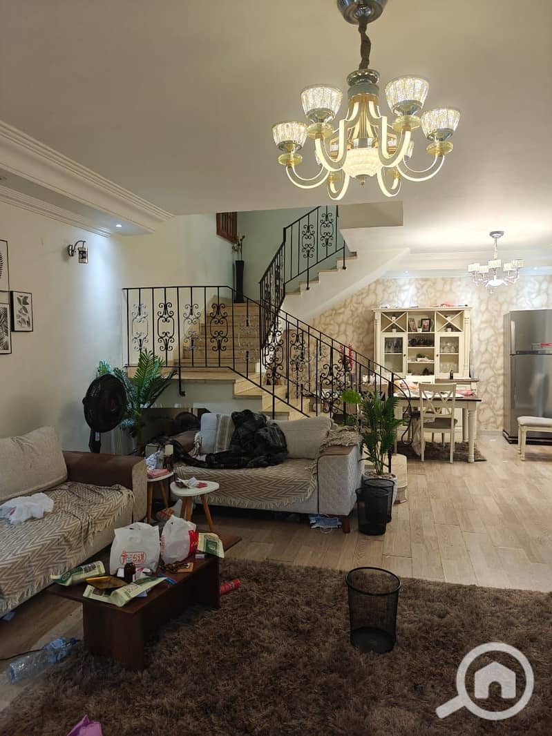 2 65dfea3a-3af3-4e51-a423-b451bae880db. jpeg