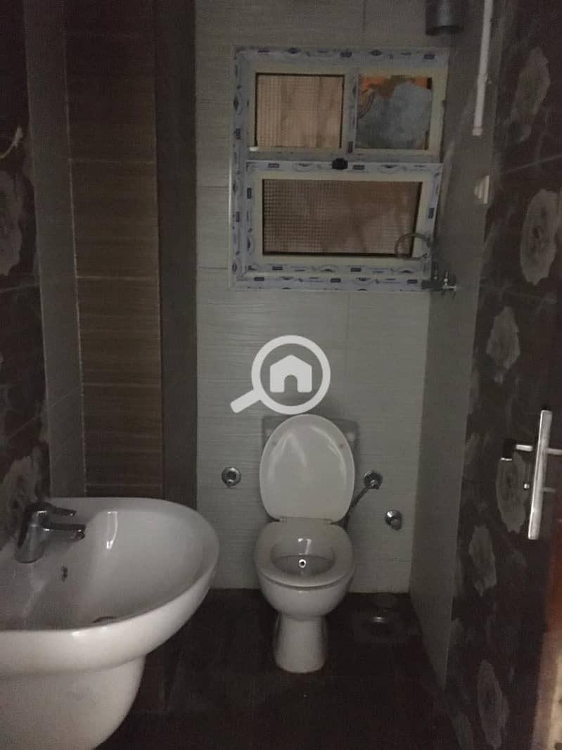 17 4d18a2c0-89a1-4504-9ee1-40b773c8bb8b. jpg