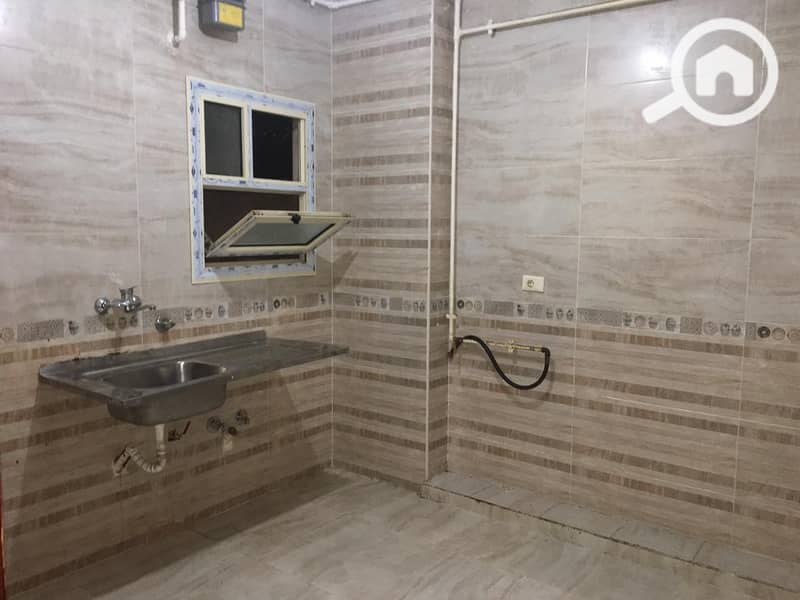 18 6c7cb984-11ba-484d-b49f-01527ae980ca. jpg