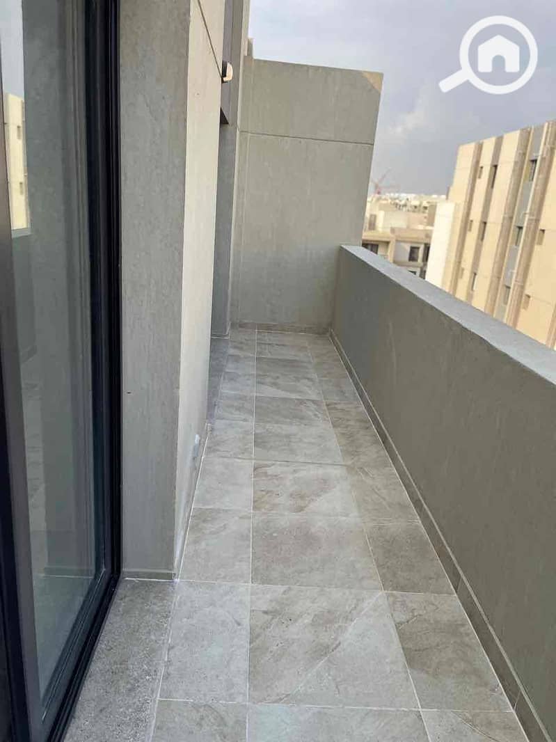 3 7223fc25-5389-4bbb-b515-4c11c94609e5. jpg