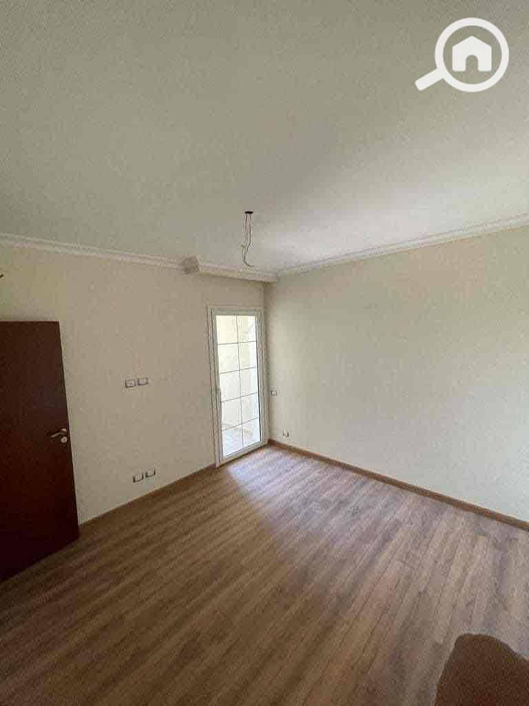 4 996e3839-c8bb-4b4e-a25e-99cc1203aacc. jpg