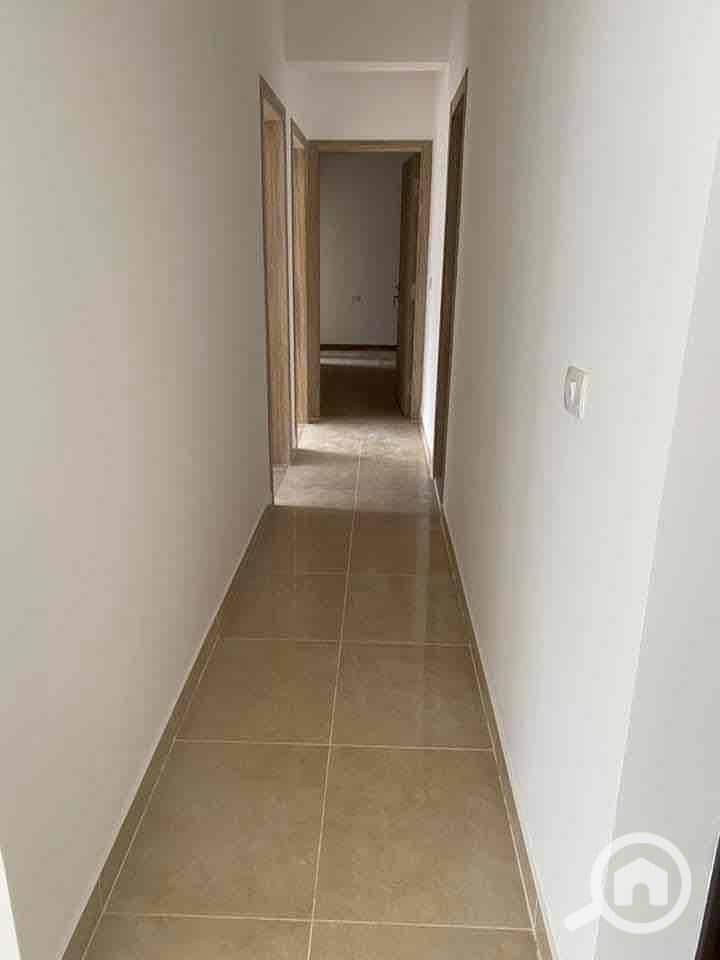 8 f0db170a-aaa7-4252-8f58-8434f73f626b. jpg