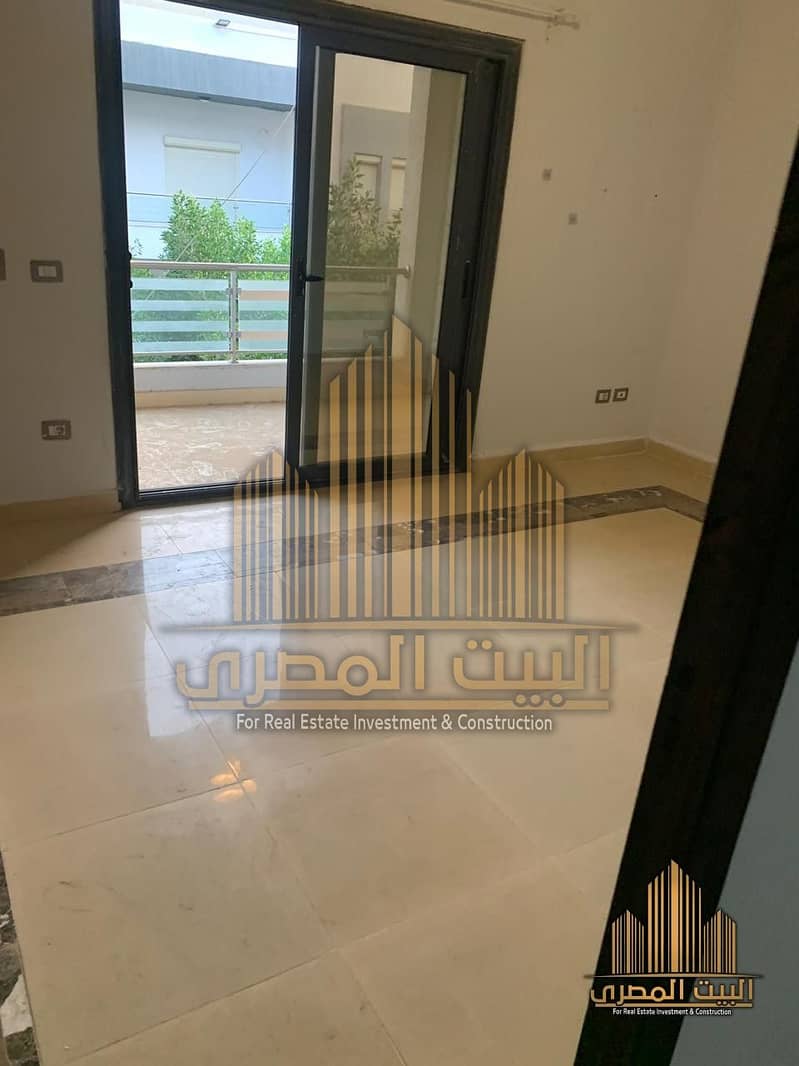 4 U323341 (36). jpeg