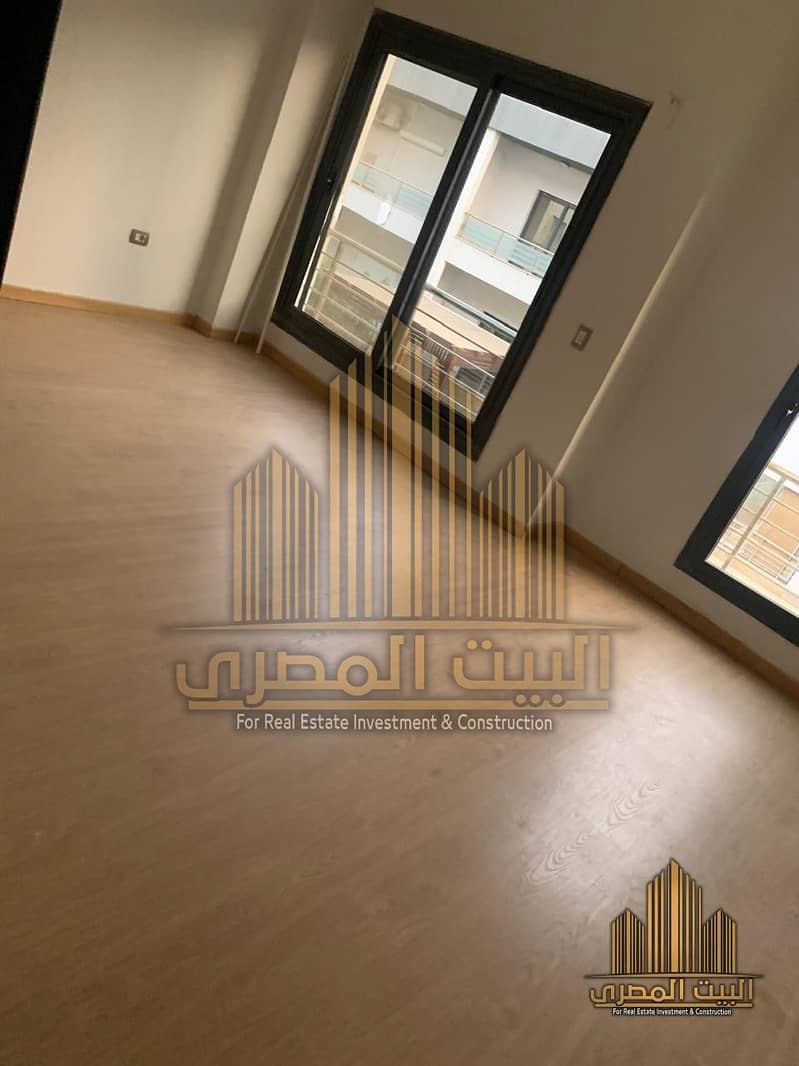 5 U323341 (35). jpeg