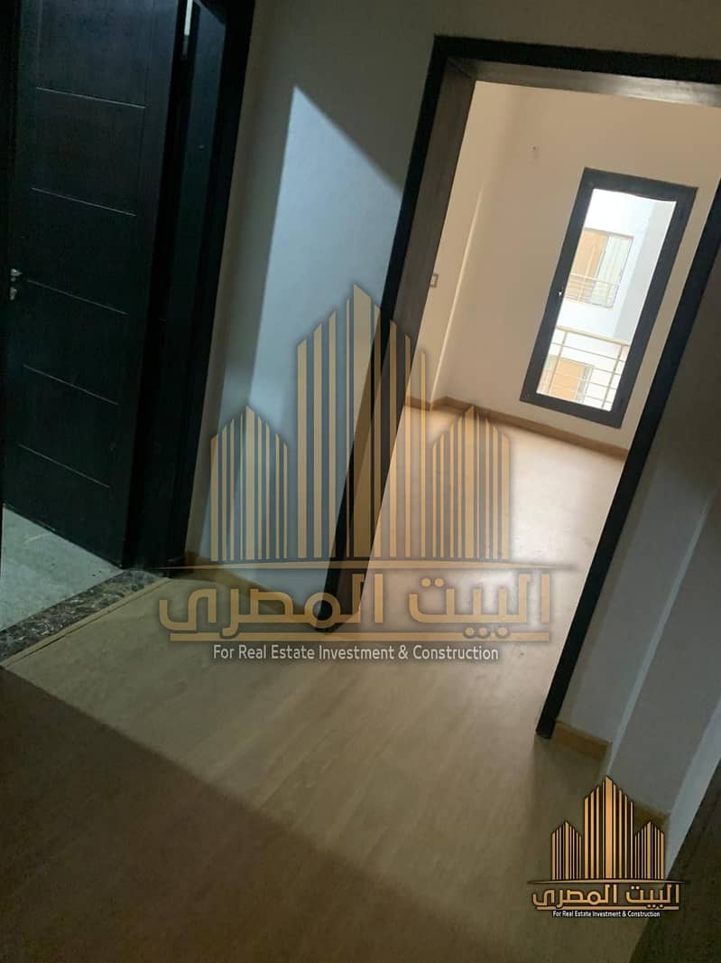 6 U323341 (33). jpeg