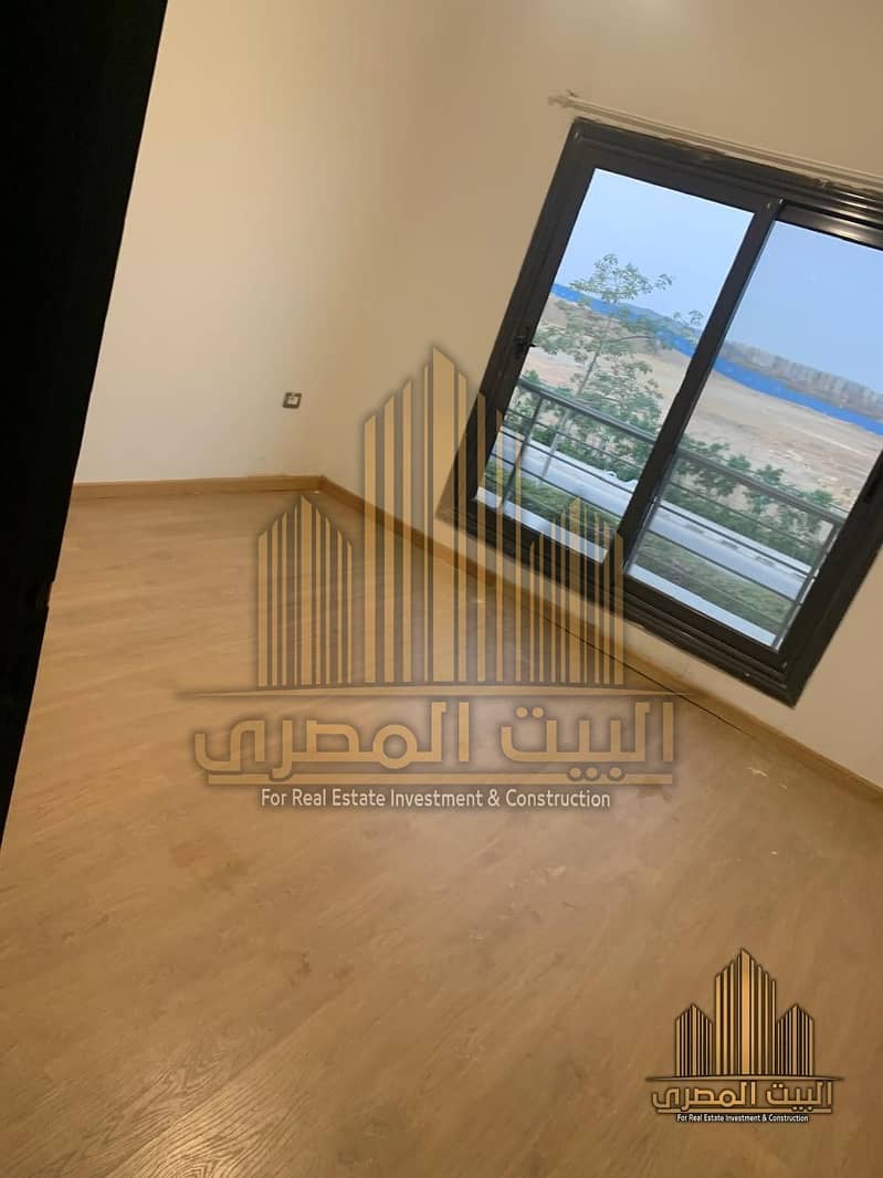 8 U323341 (31). jpeg