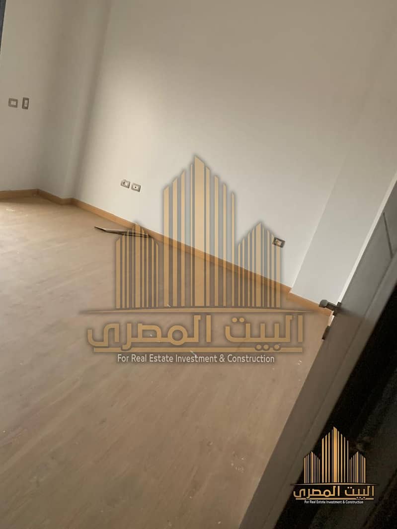 9 U323341 (30). jpeg