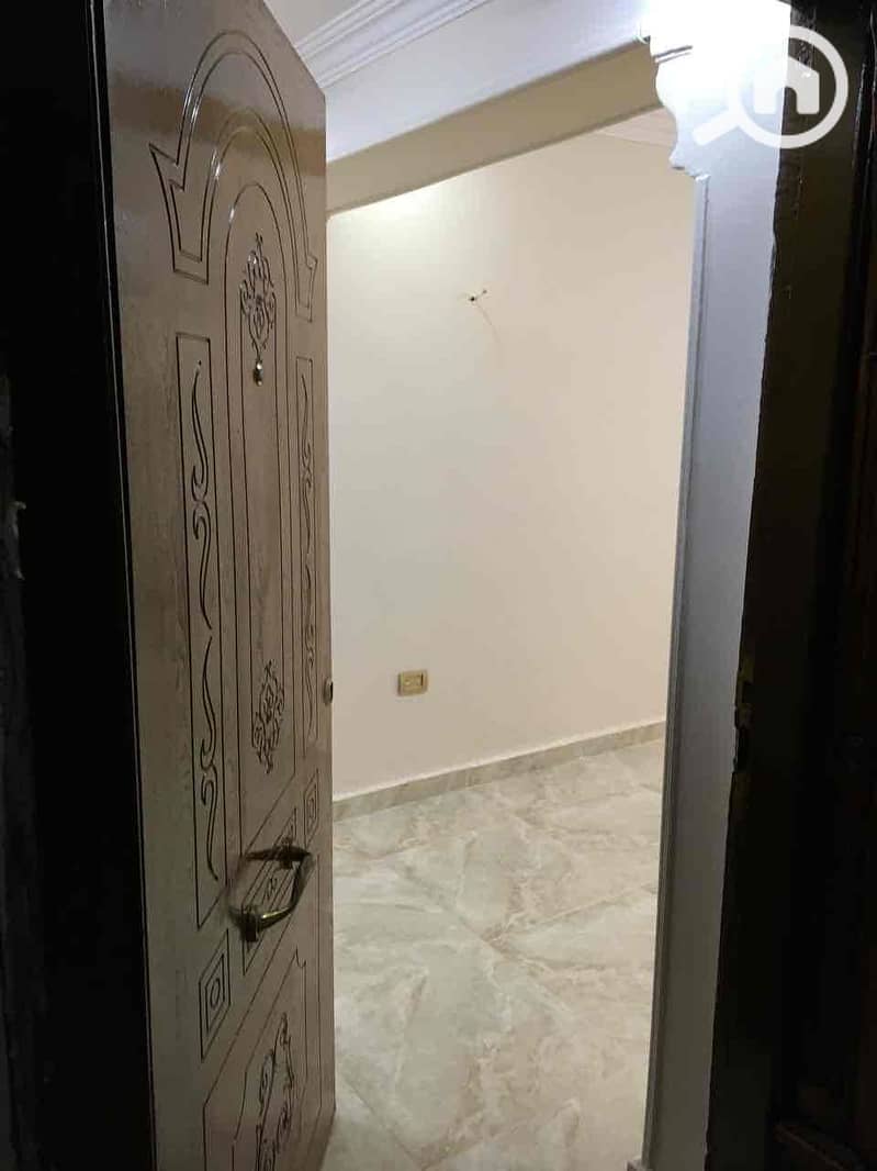 11 58f2f034-ff0c-487f-874d-8125aaea4a2d. jpg