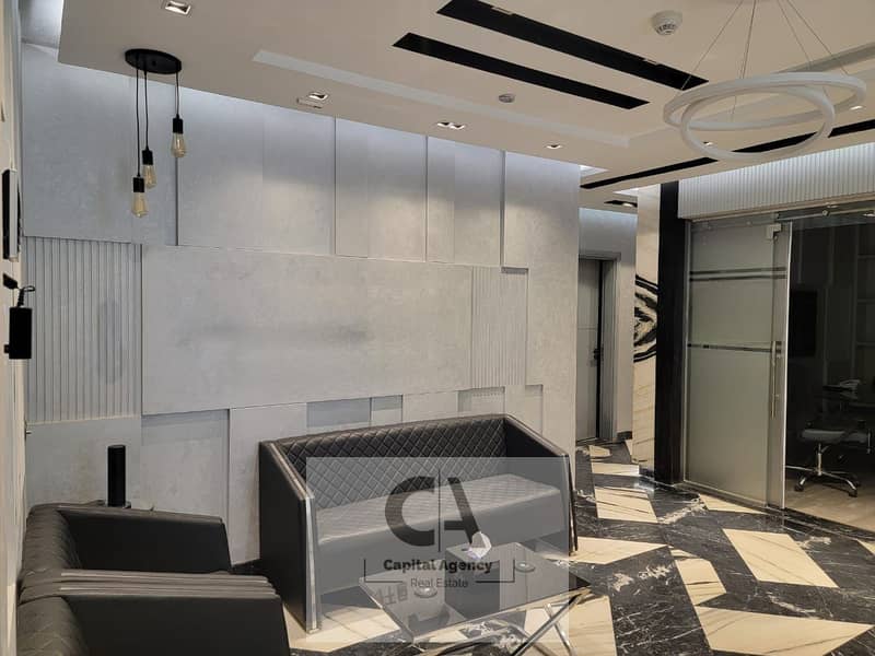 5 44373bb1-1d8b-48c1-9d3e-9d392db5bf9f. jpg