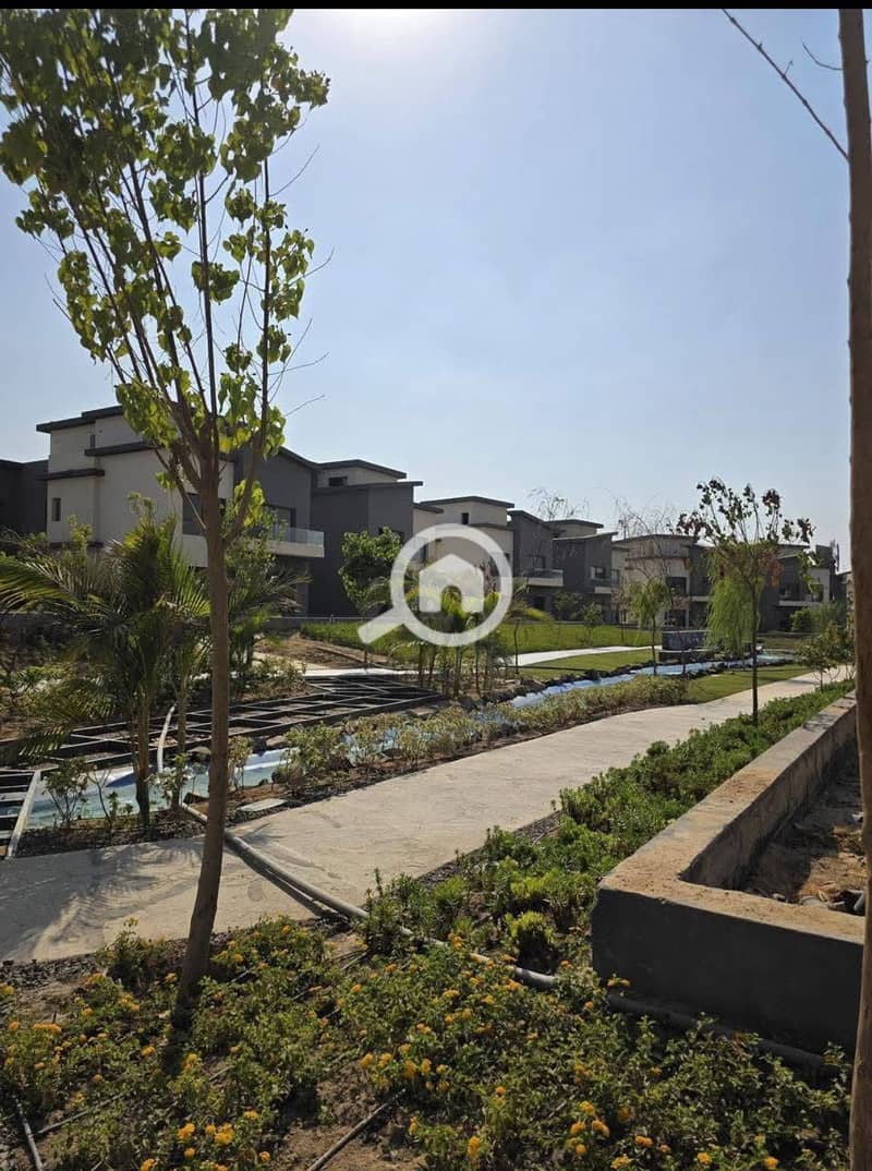 7 586555780_2379585945795080_8476255211350117567_n. jpg