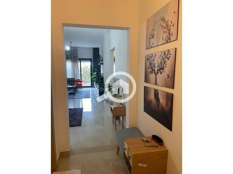 10 89c2ca79-9eff-4278-ab17-92b44d4caff9. jpg