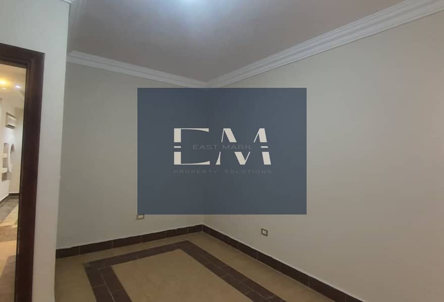 11 b84eb963-d826-439c-a632-d74cfced7b91. jpg