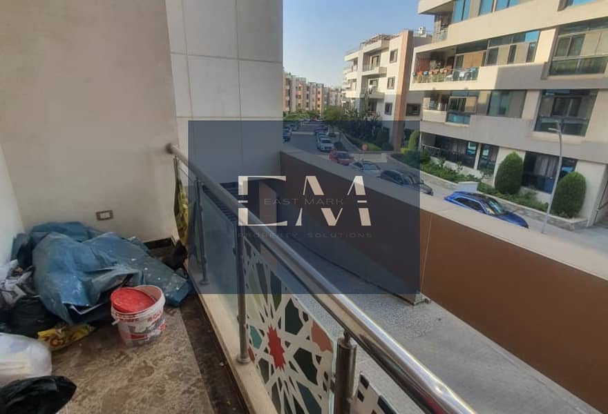 13 d33c5dee-cc60-4d1f-80bc-8c413df99b48. jpg