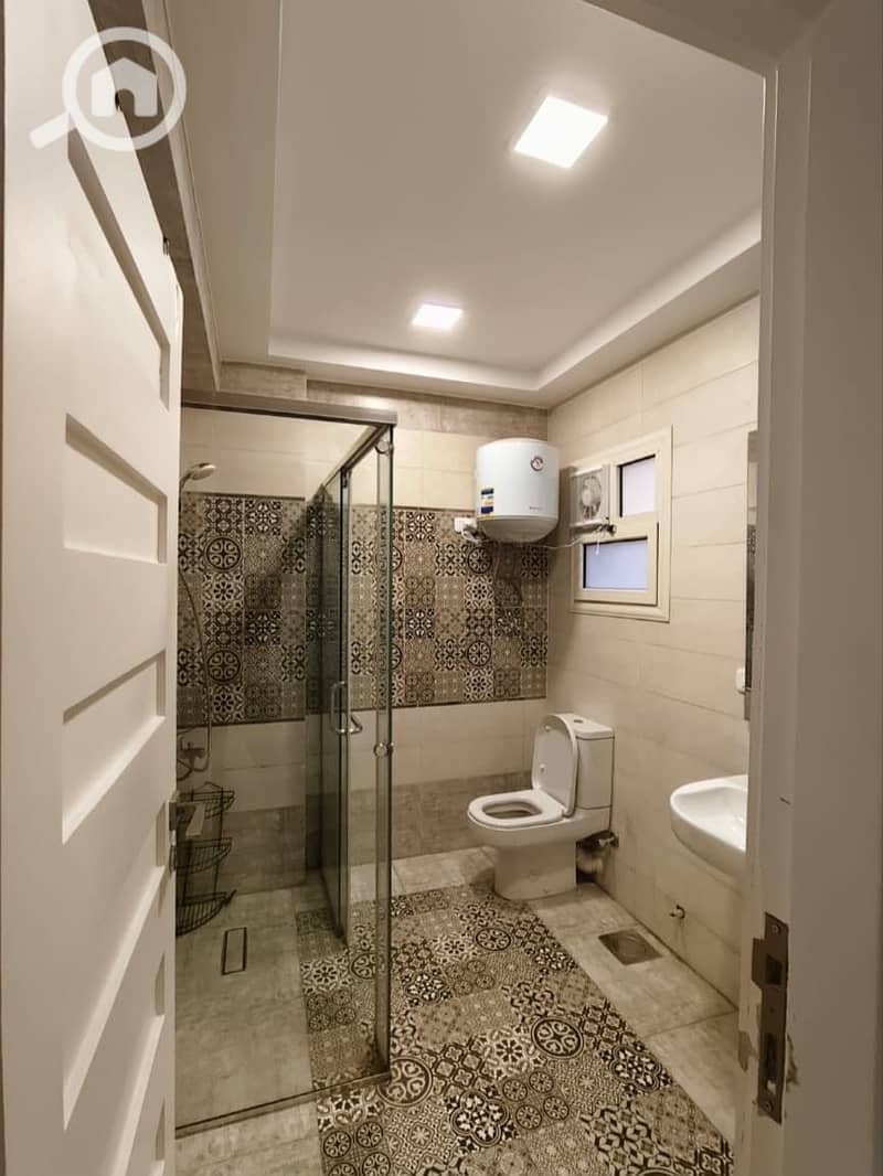 7 b3d0bad4-05fc-4aba-ab5b-f81fa95e4066. jpeg