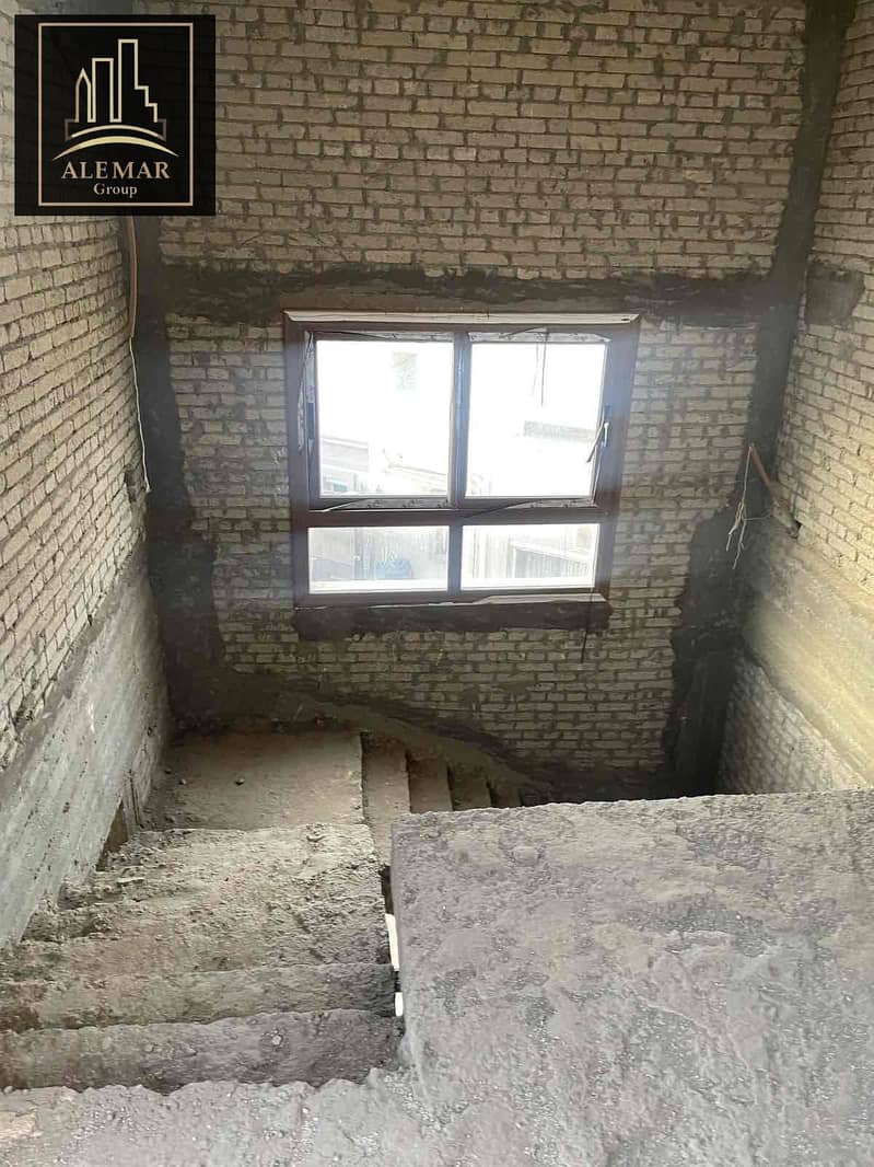 6 4cb69fca-48d9-4c52-abee-83991d9f1c25. jpg