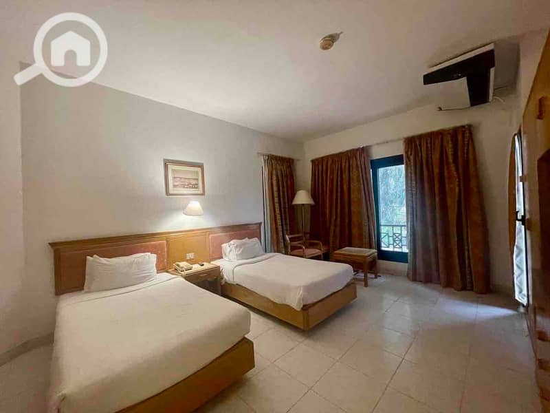 7 PHOTO-2025-05-07-15-30-37 7. jpg