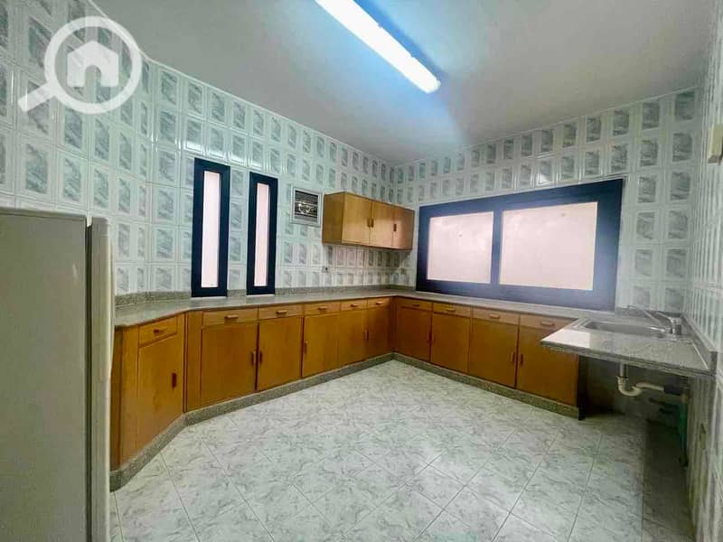 12 PHOTO-2025-05-07-15-30-37 2. jpg