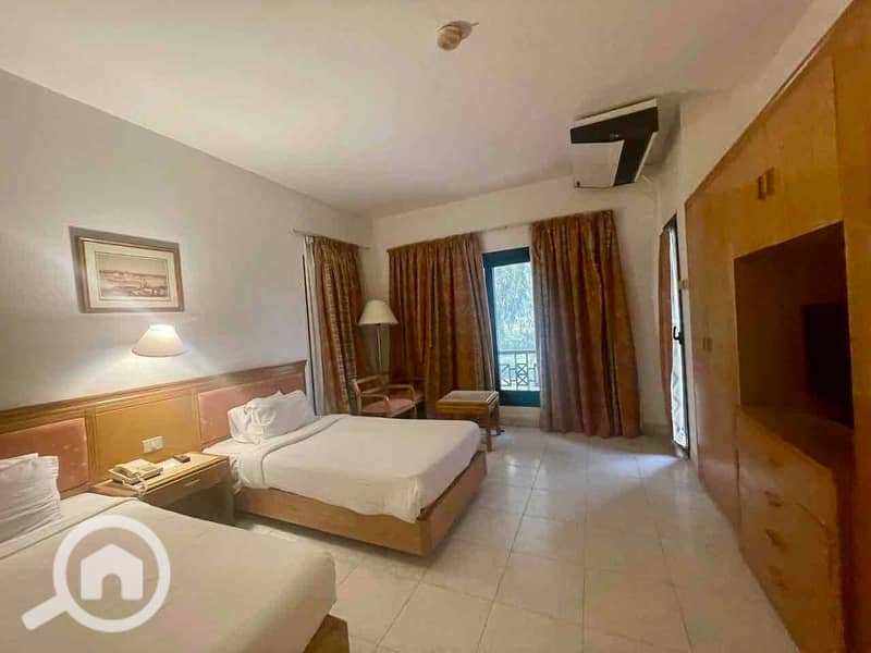 13 PHOTO-2025-05-07-15-30-37 6. jpg