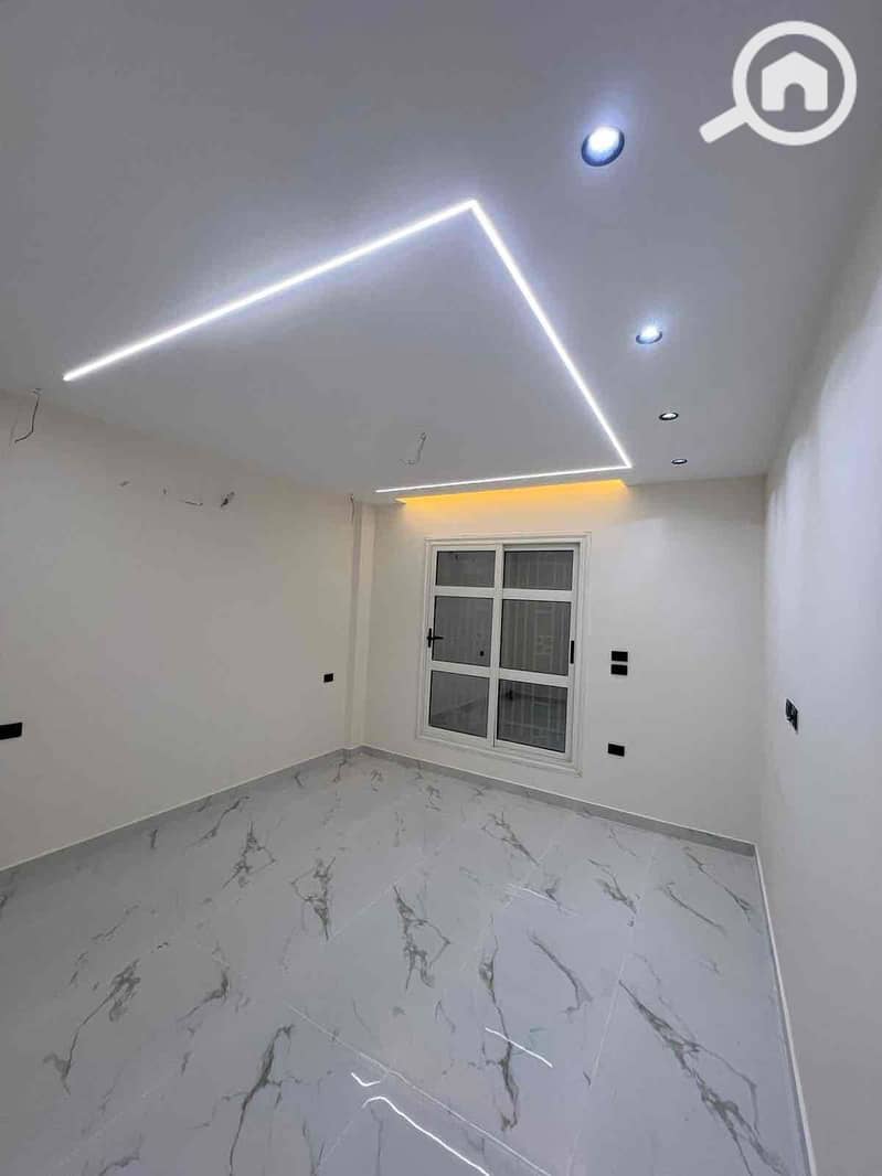 4 13c3cf3e-a0d4-4b02-b59f-e8038fdf9af7. jpg