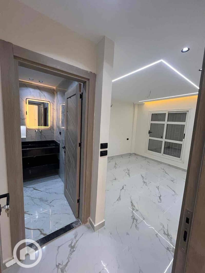 6 63a4fab1-bd2d-4c45-8c38-a7bb12752c29. jpg