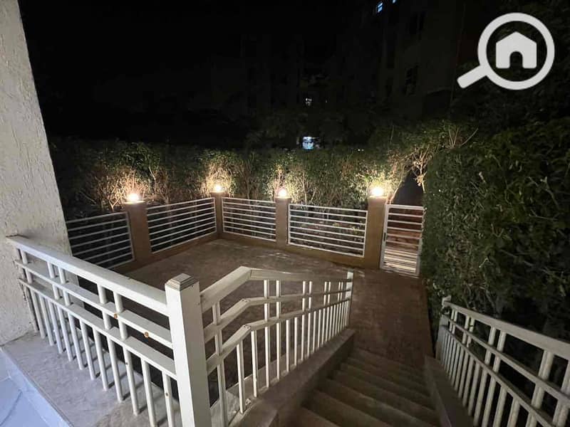 9 1c0e3ec8-39c9-4bf7-a0dd-0d8ebf082a4e. jpg