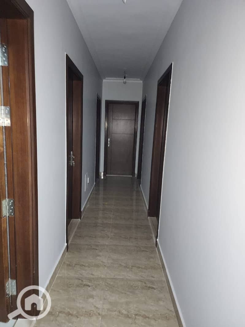 8 374df536-1603-4feb-bbdf-61dfdb89ff72. jpg