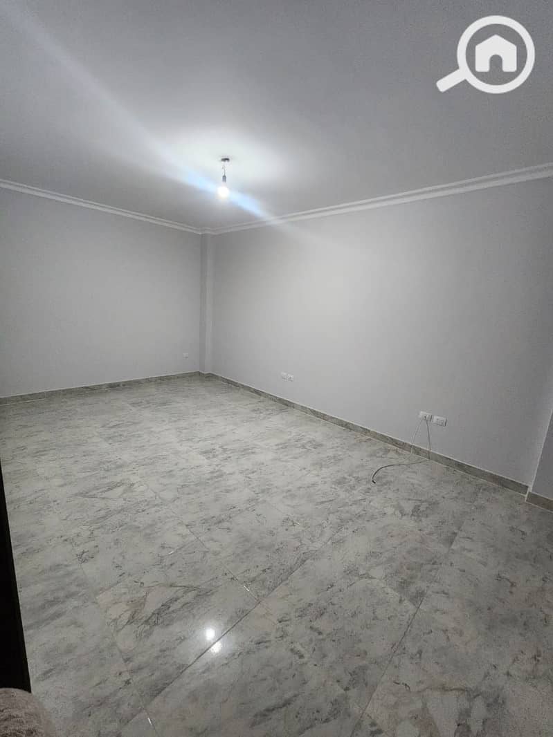 11 35d8e6d6-4353-4628-93ec-95d0dbc84f2e. jpg