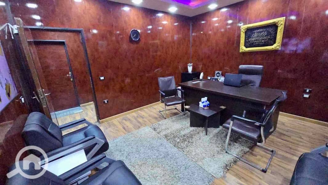 2 6271d936-e3cb-4cfd-b33e-f1f60cb328a2. jpg