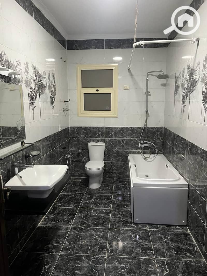 2 WhatsApp Image 2026-01-08 at 00.38. 03 (1). jpeg