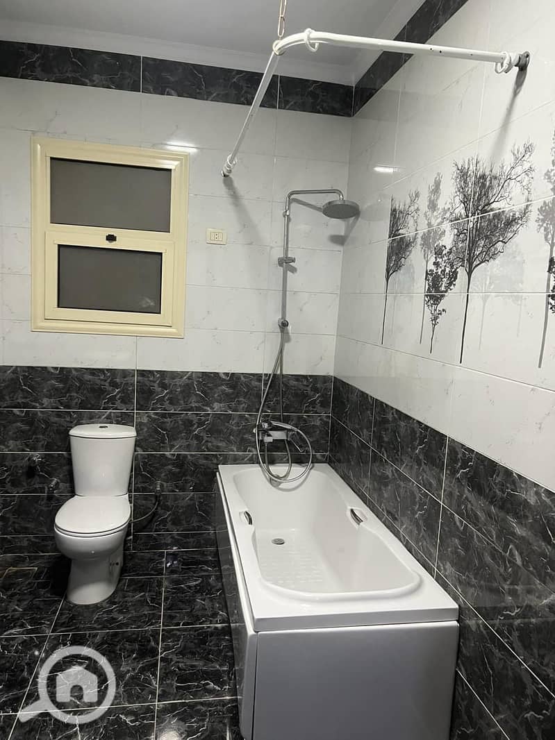 3 WhatsApp Image 2026-01-08 at 00.38. 04 (1). jpeg