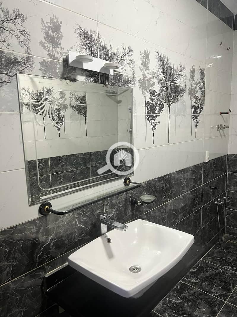 4 WhatsApp Image 2026-01-08 at 00.38. 04. jpeg