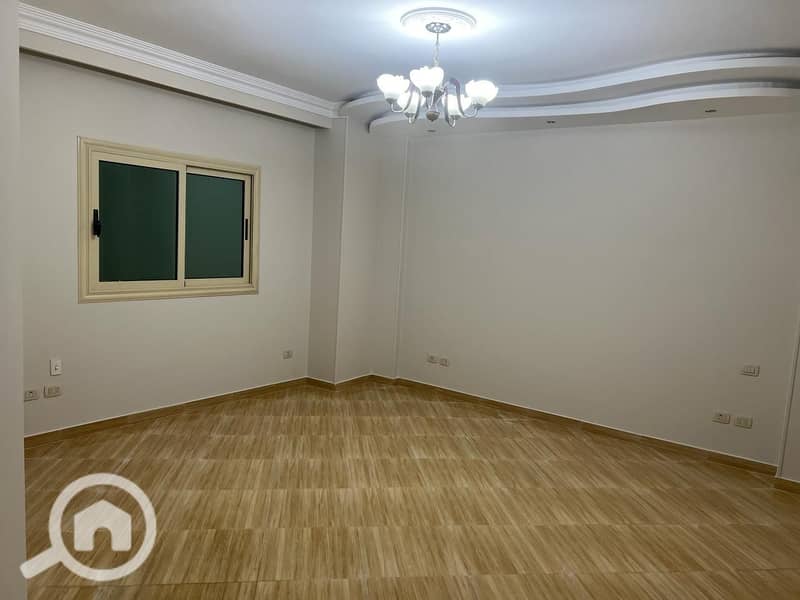 9 WhatsApp Image 2026-01-08 at 00.38. 06 (1). jpeg