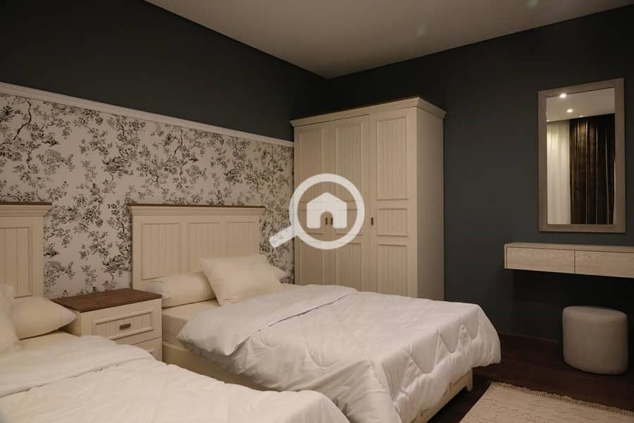 9 30dee2c5-f853-467b-b34a-1670f40065b3. jpeg