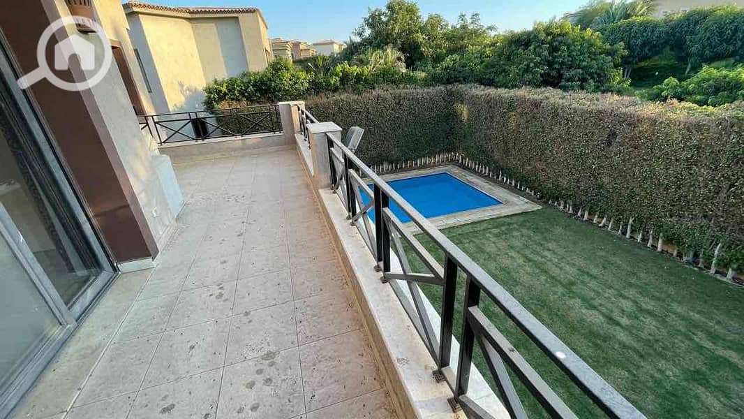 3 f7a80af5-d69c-4218-a24e-2189b03e42af. jpg