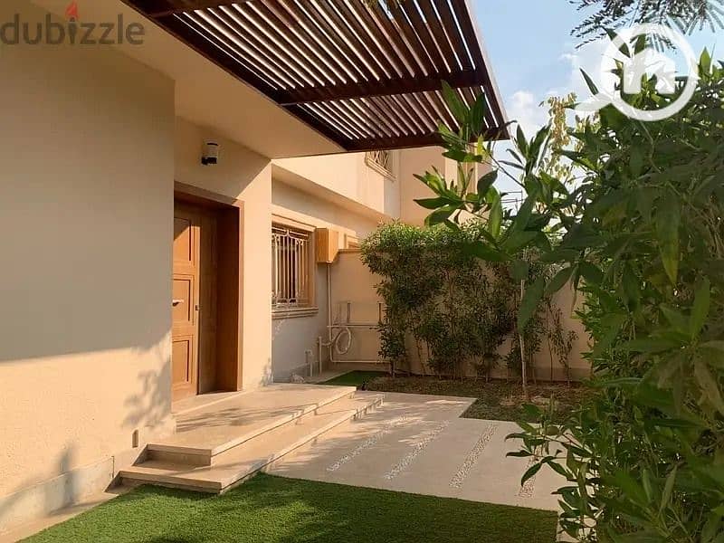 2 72daf05a-587e-4608-9efe-382b85f78999. jpg