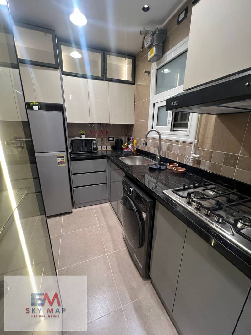 11 ff17de49-c88c-463e-943e-4db084114f39. jpg